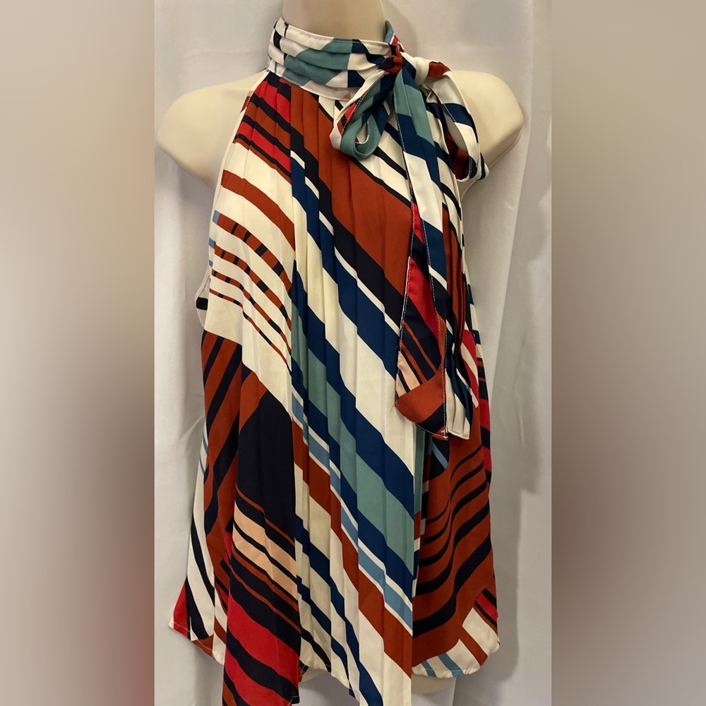 LOVED NY&Co Pleated Geometric Print Top - Off White With Pattern - Medium